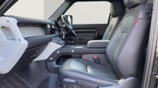 Land Rover Defender 3.0 D250 X-Dynamic S 90 3dr Auto Diesel Estate